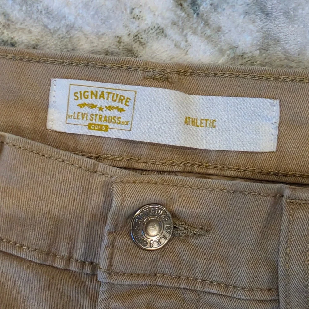 Signature by Levi Strauss & Co. Gold Label signature by